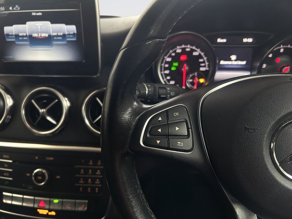 2019 Mercedes-Benz GLA — image 12