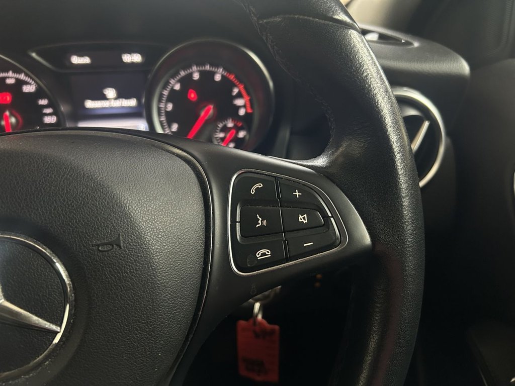 2019 Mercedes-Benz GLA — image 14