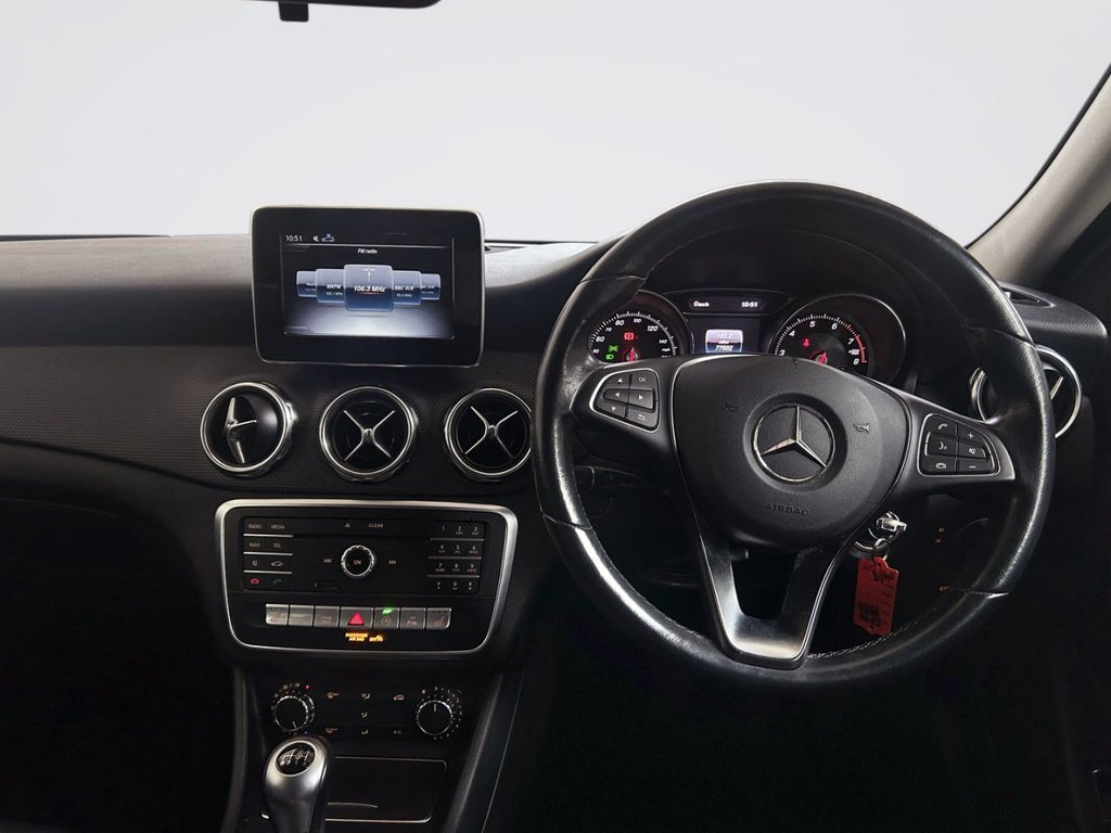 2019 Mercedes-Benz GLA — image 10