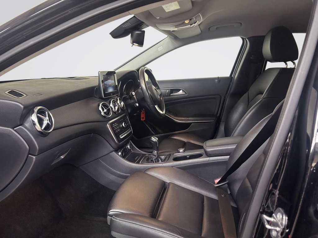 2019 Mercedes-Benz GLA — image 8