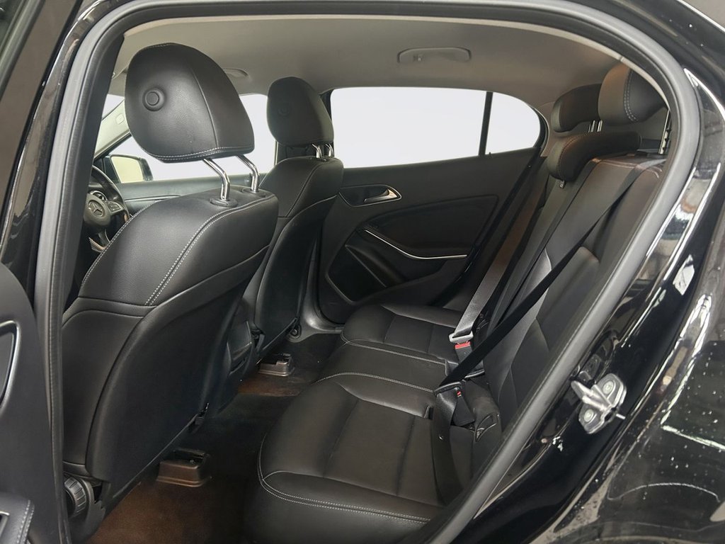 2019 Mercedes-Benz GLA — image 9