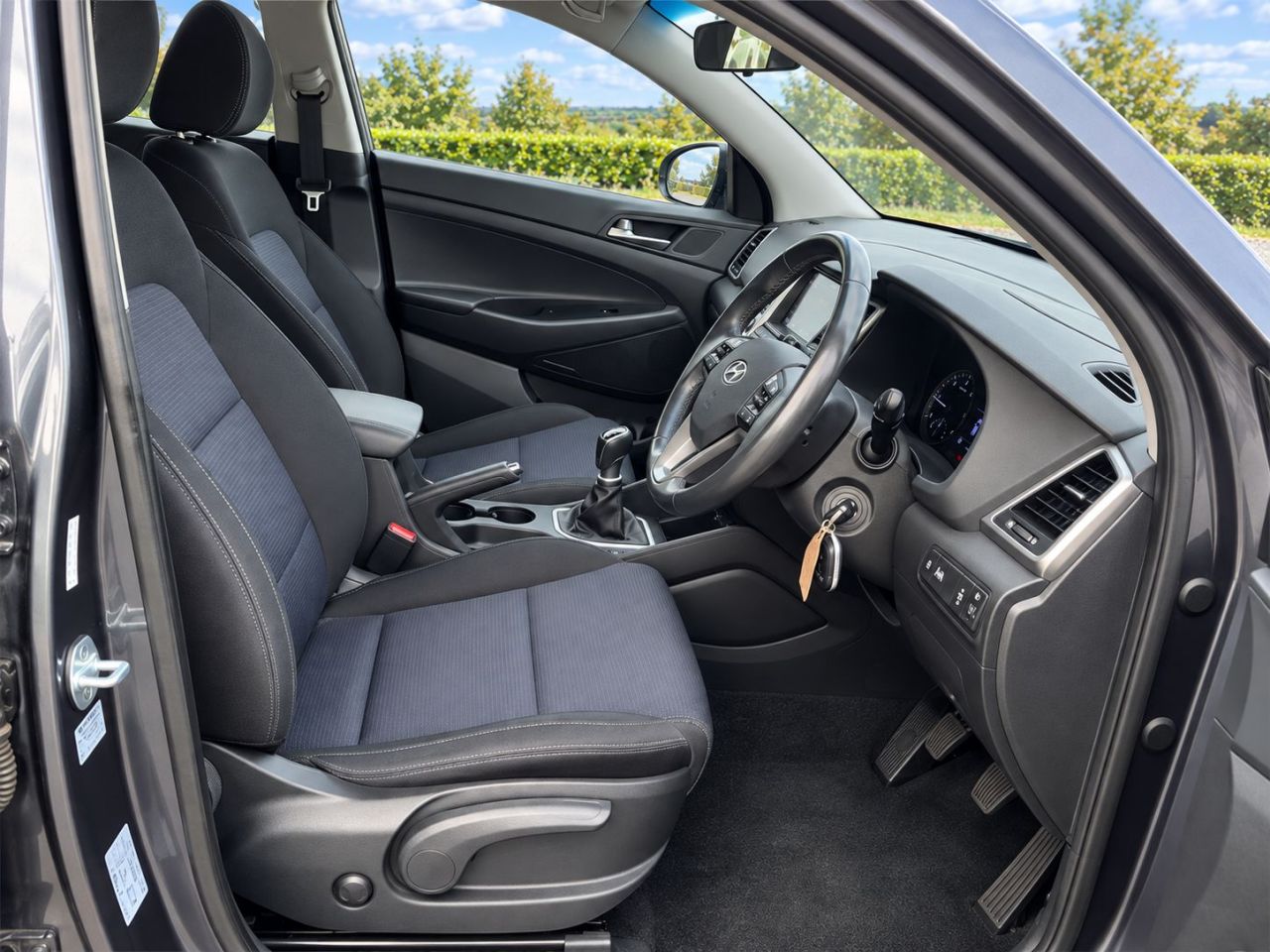2018 HYUNDAI TUCSON 1.7 CRDi Blue Drive SE Nav SUV 5dr Diesel Manual Euro 6 (s/s) (116 ps) - vehicle photo 4 for sale on PureCar