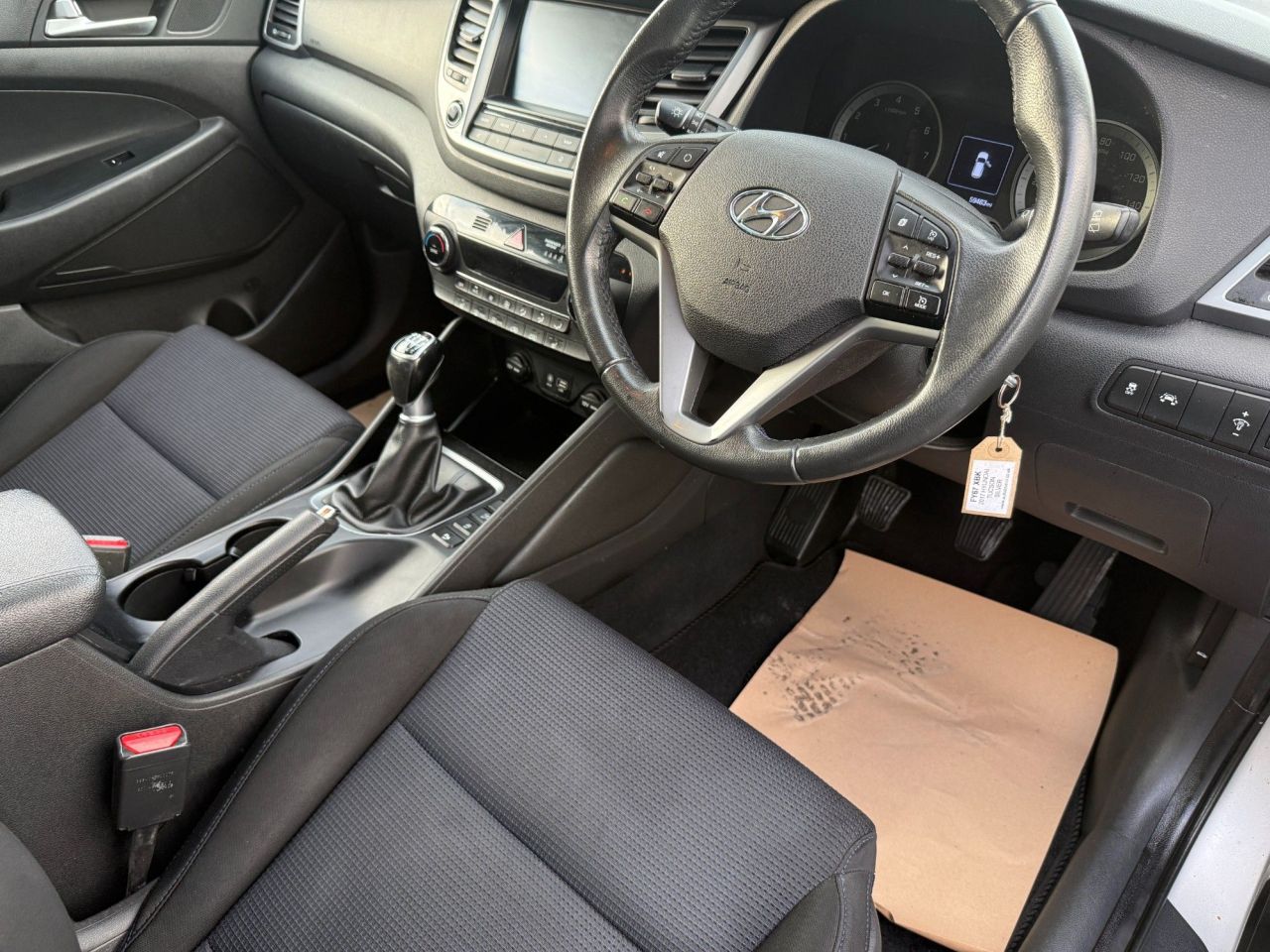 2017 HYUNDAI TUCSON 1.6 GDi Blue Drive SE Nav SUV 5dr Petrol Manual Euro 6 (s/s) (132 ps) - vehicle photo 2 for sale on PureCar