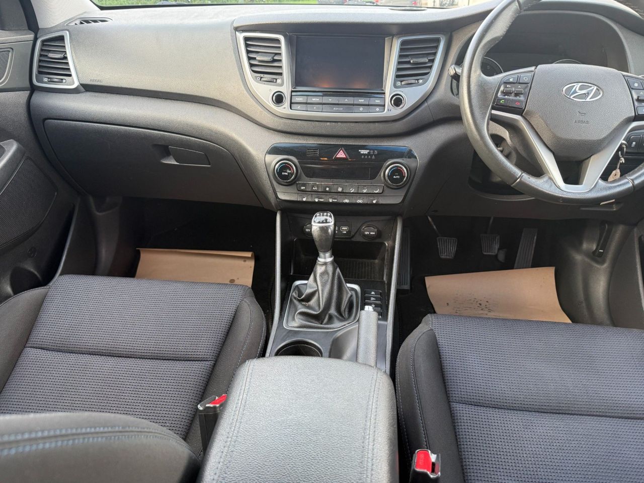 2017 HYUNDAI TUCSON 1.6 GDi Blue Drive SE Nav SUV 5dr Petrol Manual Euro 6 (s/s) (132 ps) - vehicle photo 4 for sale on PureCar