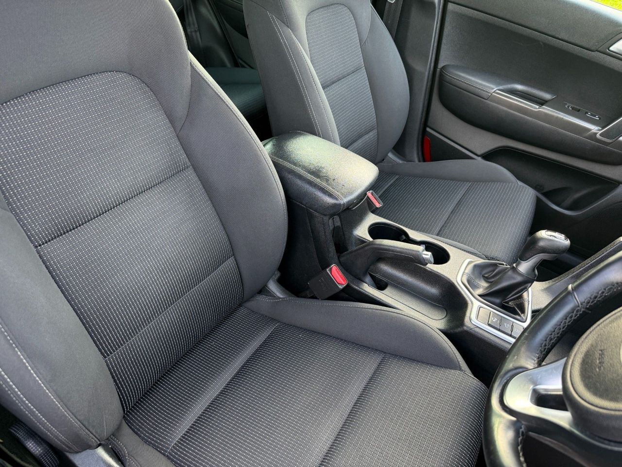 2018 KIA SPORTAGE 1.6 GDi 2 SUV 5dr Petrol Manual Euro 6 (s/s) (130 bhp) - vehicle photo 4 for sale on PureCar