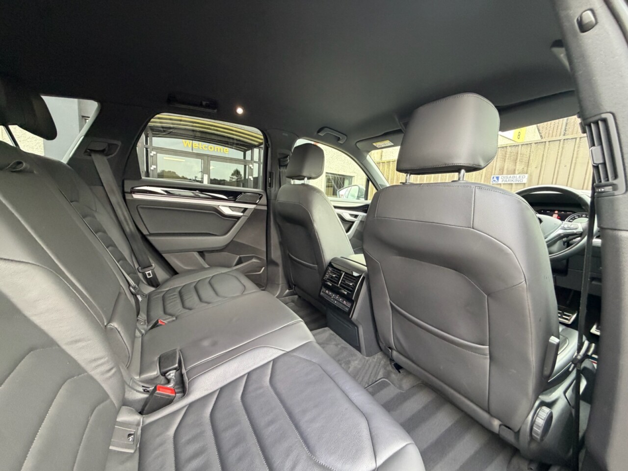 2019 VOLKSWAGEN TOUAREG 3.0 TDI V6 R-Line SUV 5dr Diesel Tiptronic 4Motion Euro 6 (s/s) (286 ps) - vehicle photo 11 for sale on PureCar