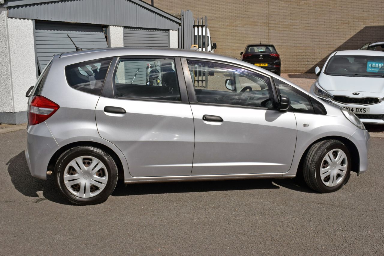 2013 HONDA JAZZ 1.2 i-VTEC S Hatchback 5dr Petrol Manual Euro 5 (A/C) (90 ps) Multiple Serv - vehicle photo 3 for sale on PureCar