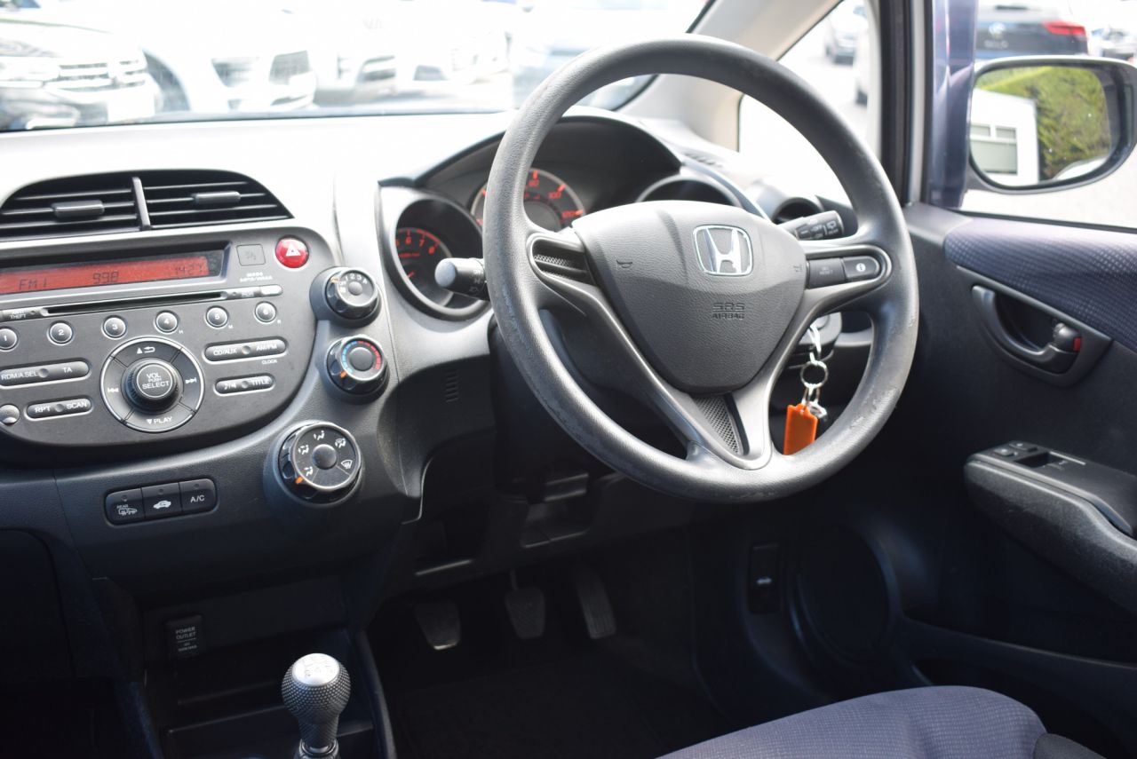 2013 HONDA JAZZ 1.2 i-VTEC S Hatchback 5dr Petrol Manual Euro 5 (A/C) (90 ps) Multiple Serv - vehicle photo 14 for sale on PureCar