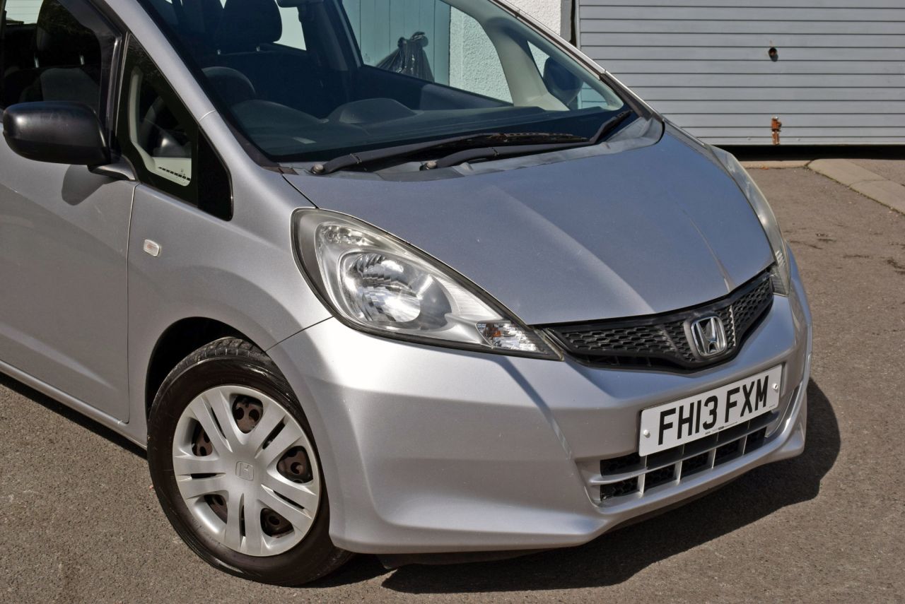 2013 HONDA JAZZ 1.2 i-VTEC S Hatchback 5dr Petrol Manual Euro 5 (A/C) (90 ps) Multiple Serv - vehicle photo 8 for sale on PureCar