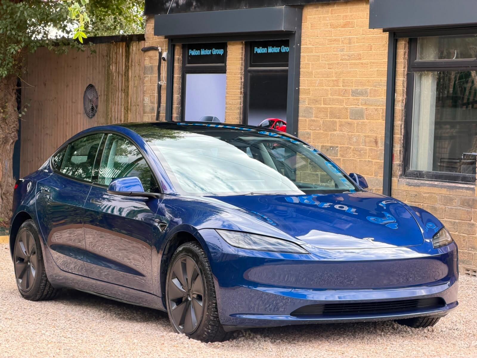 2025 TESLA MODEL 3