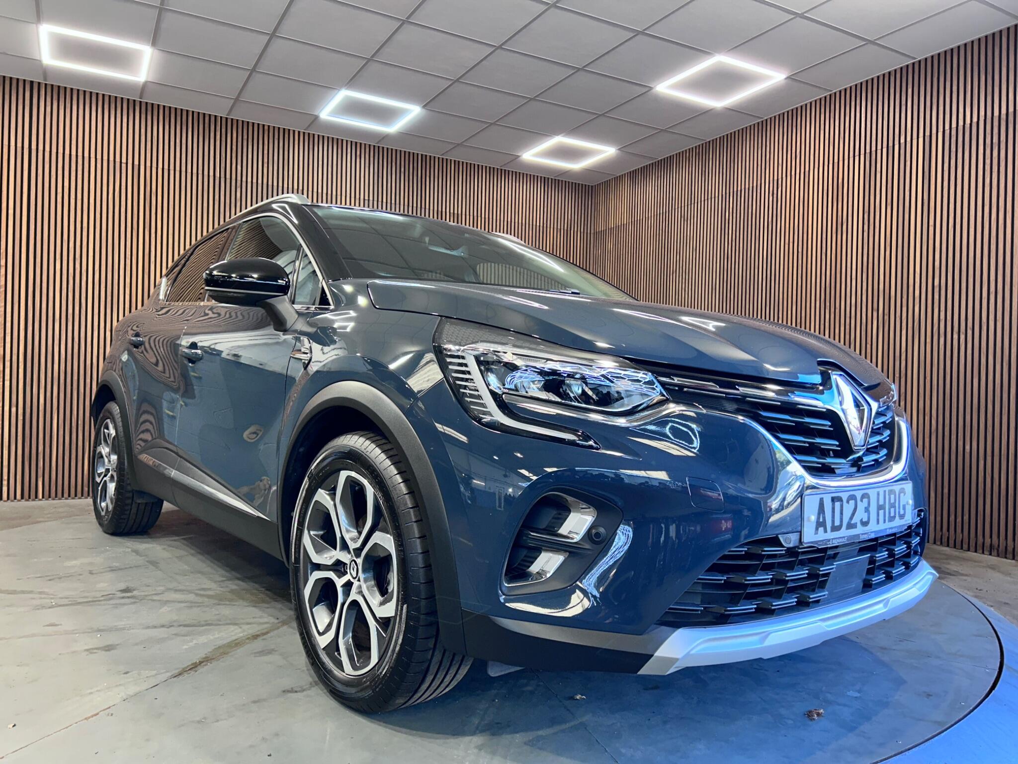 2023 RENAULT CAPTUR