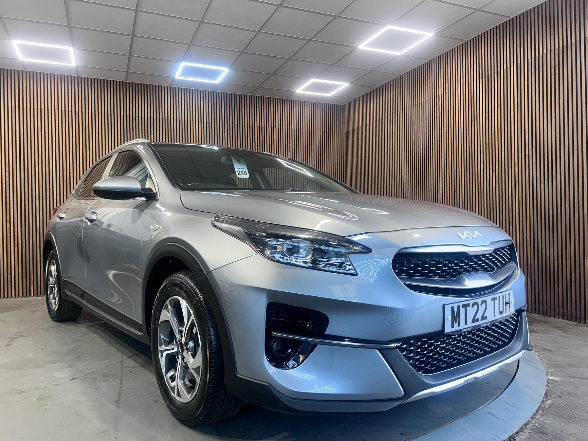 2022 KIA XCeed