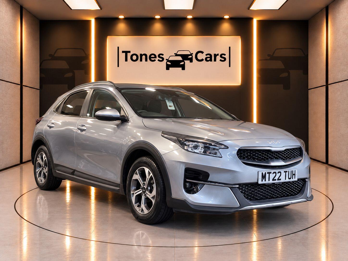 2022 KIA XCeed