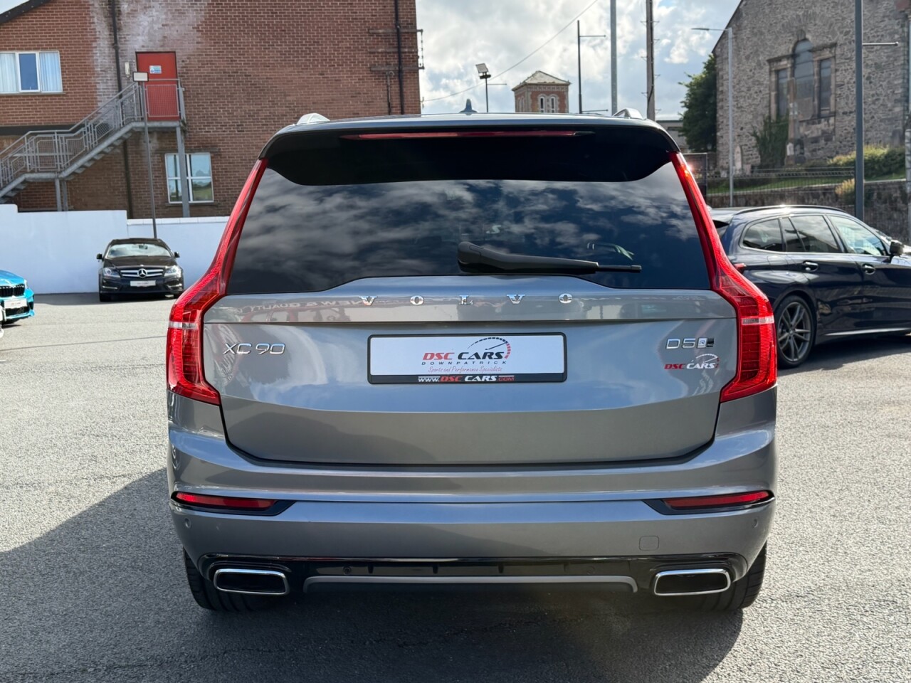 2017 VOLVO XC90 2.0 D5 PowerPulse R-Design Pro SUV 5dr Diesel Auto 4WD Euro 6 (s/s) (235 ps - vehicle photo 9 for sale on PureCar