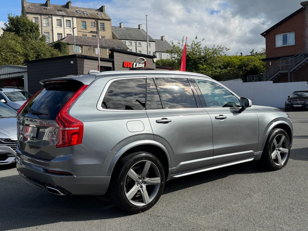 2017 VOLVO XC90 2.0 D5 PowerPulse R-Design Pro SUV 5dr Diesel Auto 4WD Euro 6 (s/s) (235 ps - vehicle photo 11 for sale on PureCar