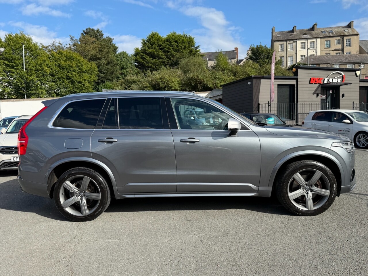 2017 VOLVO XC90 2.0 D5 PowerPulse R-Design Pro SUV 5dr Diesel Auto 4WD Euro 6 (s/s) (235 ps - vehicle photo 12 for sale on PureCar