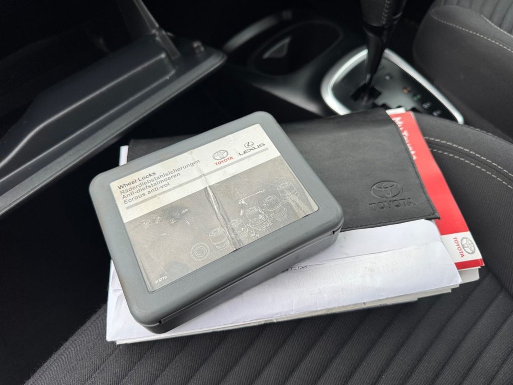 2018 Toyota Yaris — image 38