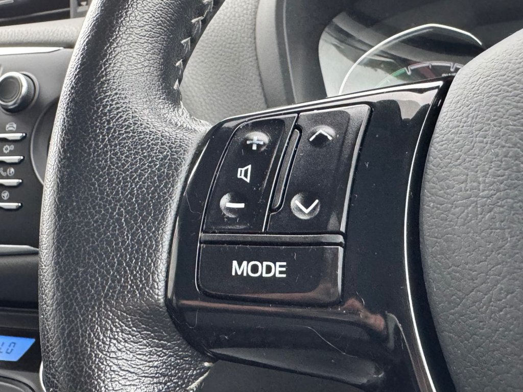 2018 Toyota Yaris — image 28