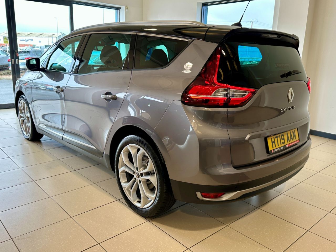 2019 RENAULT GRAND SCENIC 1.3 TCe Iconic MPV 5dr Petrol Manual Euro 6 (s/s) (140 ps) - vehicle photo 6 for sale on PureCar