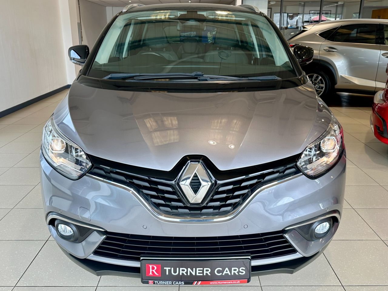 2019 RENAULT GRAND SCENIC 1.3 TCe Iconic MPV 5dr Petrol Manual Euro 6 (s/s) (140 ps) - vehicle photo 8 for sale on PureCar
