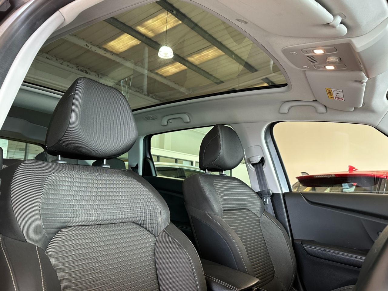2019 RENAULT GRAND SCENIC 1.3 TCe Iconic MPV 5dr Petrol Manual Euro 6 (s/s) (140 ps) - vehicle photo 16 for sale on PureCar