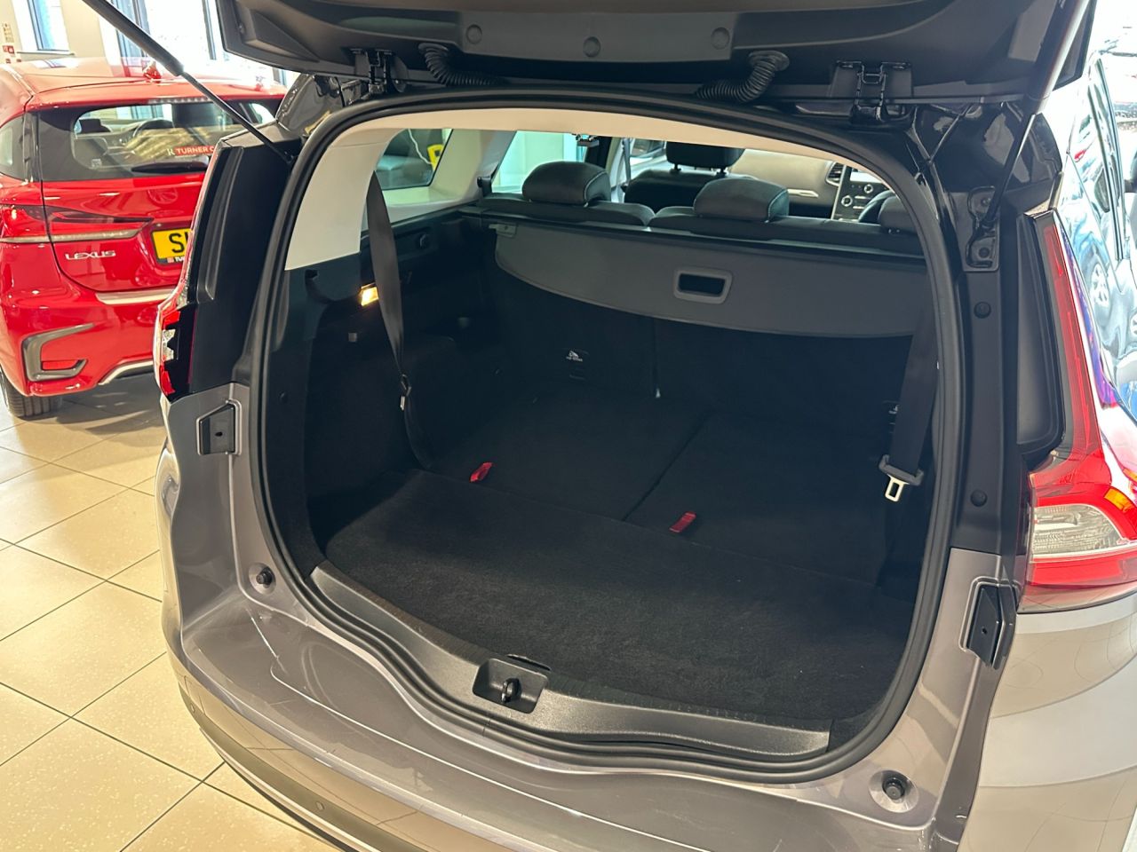 2019 RENAULT GRAND SCENIC 1.3 TCe Iconic MPV 5dr Petrol Manual Euro 6 (s/s) (140 ps) - vehicle photo 21 for sale on PureCar