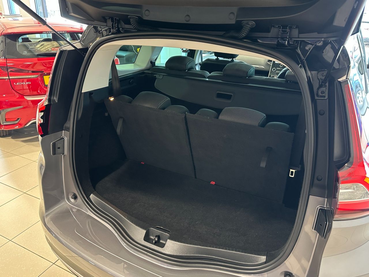 2019 RENAULT GRAND SCENIC 1.3 TCe Iconic MPV 5dr Petrol Manual Euro 6 (s/s) (140 ps) - vehicle photo 22 for sale on PureCar