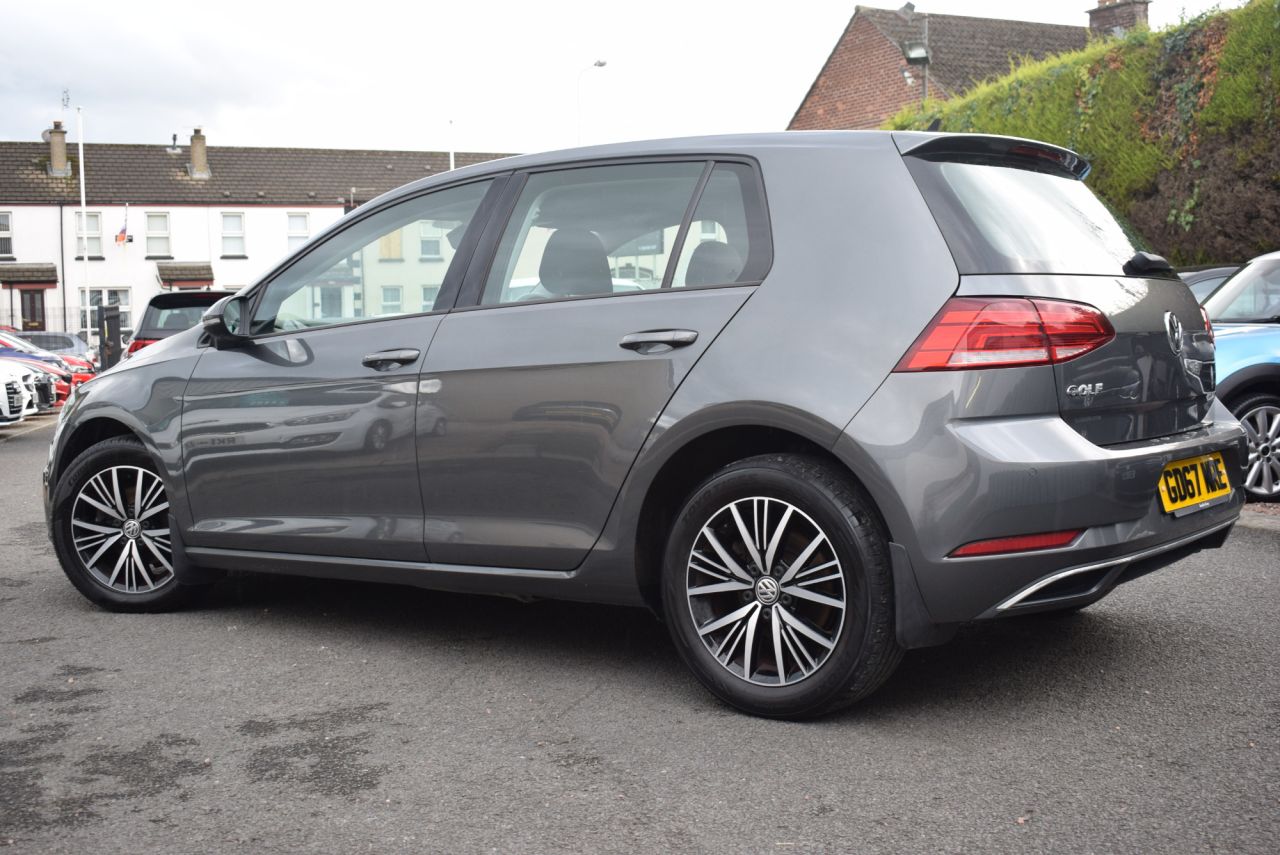 2018 VOLKSWAGEN GOLF 1.0 TSI BlueMotion Tech SE Hatchback 5dr Petrol Manual Euro 6 (s/s) (110 bh - vehicle photo 9 for sale on PureCar