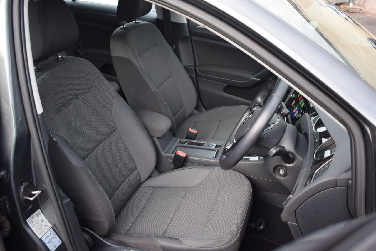 2018 VOLKSWAGEN GOLF 1.0 TSI BlueMotion Tech SE Hatchback 5dr Petrol Manual Euro 6 (s/s) (110 bh - vehicle photo 15 for sale on PureCar