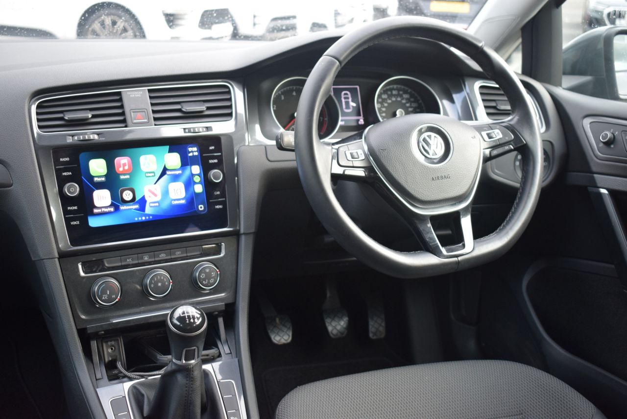 2018 VOLKSWAGEN GOLF 1.0 TSI BlueMotion Tech SE Hatchback 5dr Petrol Manual Euro 6 (s/s) (110 bh - vehicle photo 19 for sale on PureCar