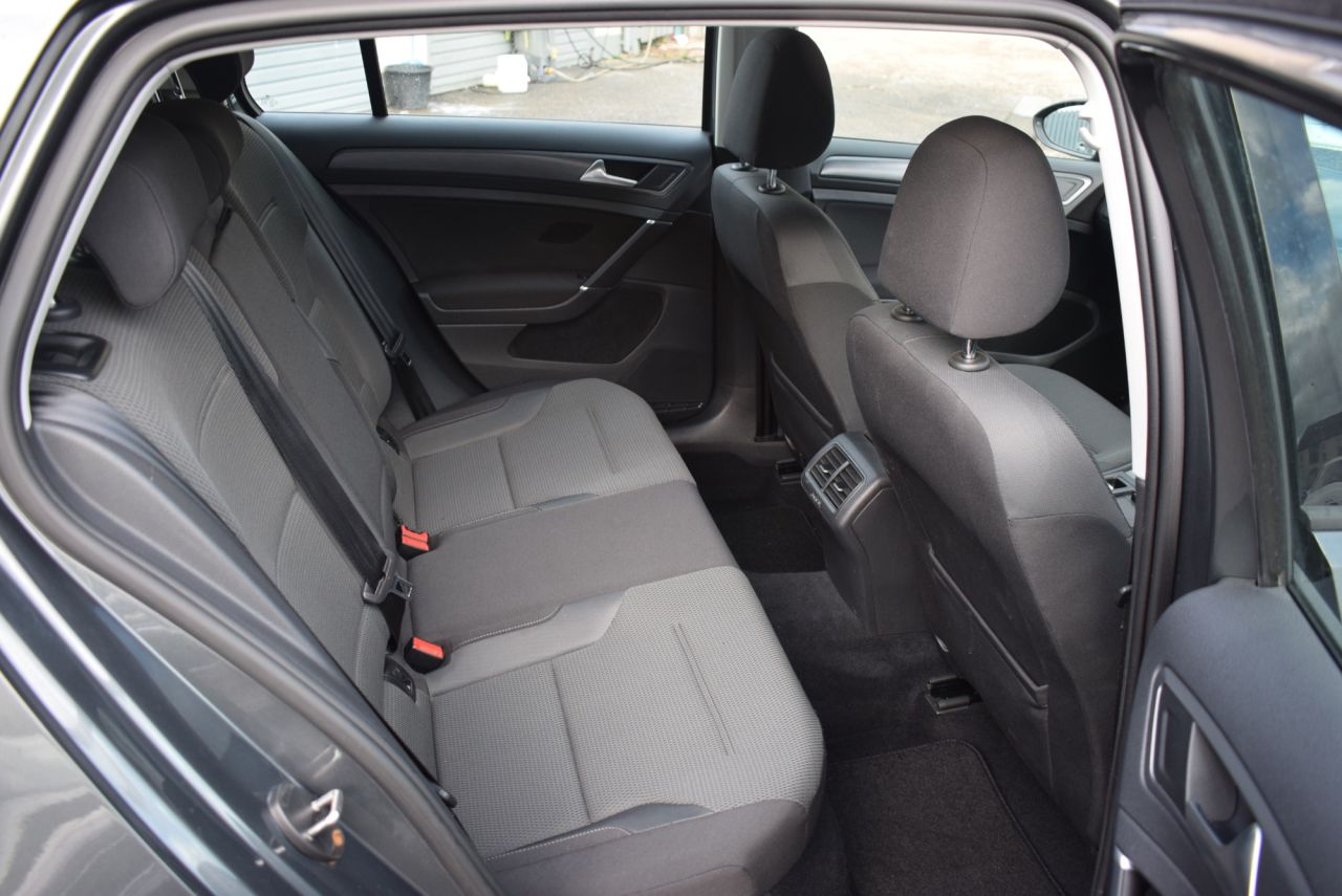 2018 VOLKSWAGEN GOLF 1.0 TSI BlueMotion Tech SE Hatchback 5dr Petrol Manual Euro 6 (s/s) (110 bh - vehicle photo 20 for sale on PureCar