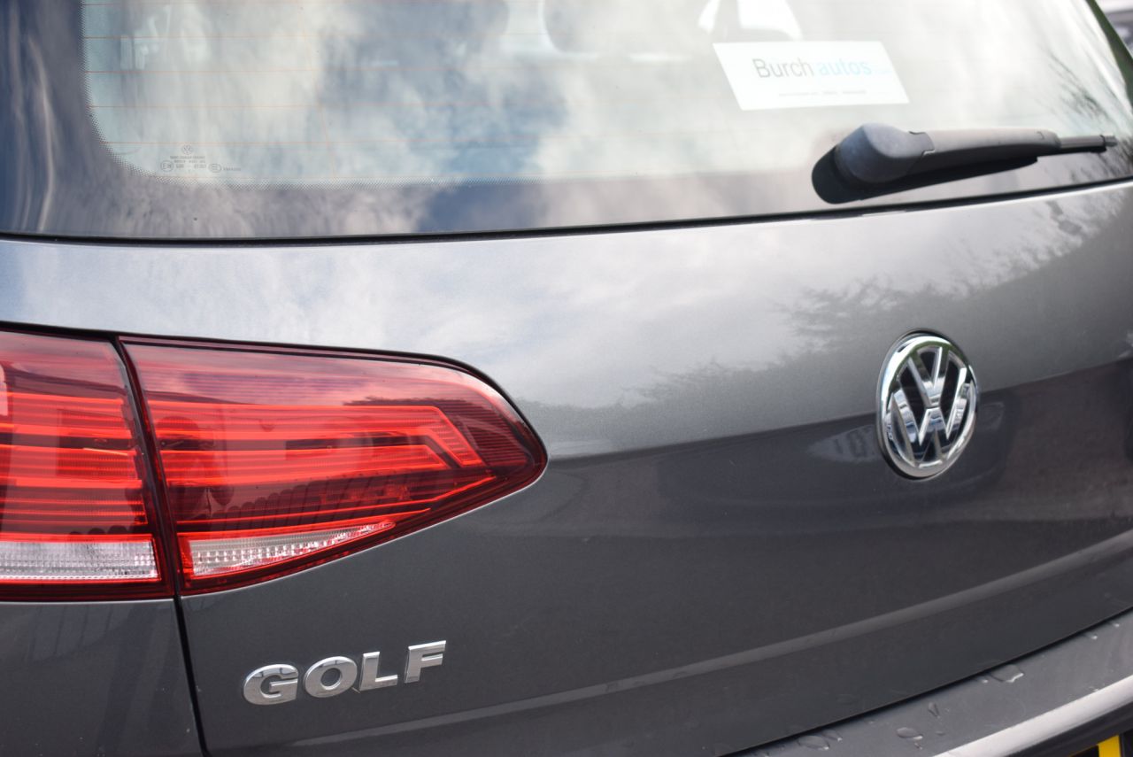 2018 VOLKSWAGEN GOLF 1.0 TSI BlueMotion Tech SE Hatchback 5dr Petrol Manual Euro 6 (s/s) (110 bh - vehicle photo 23 for sale on PureCar