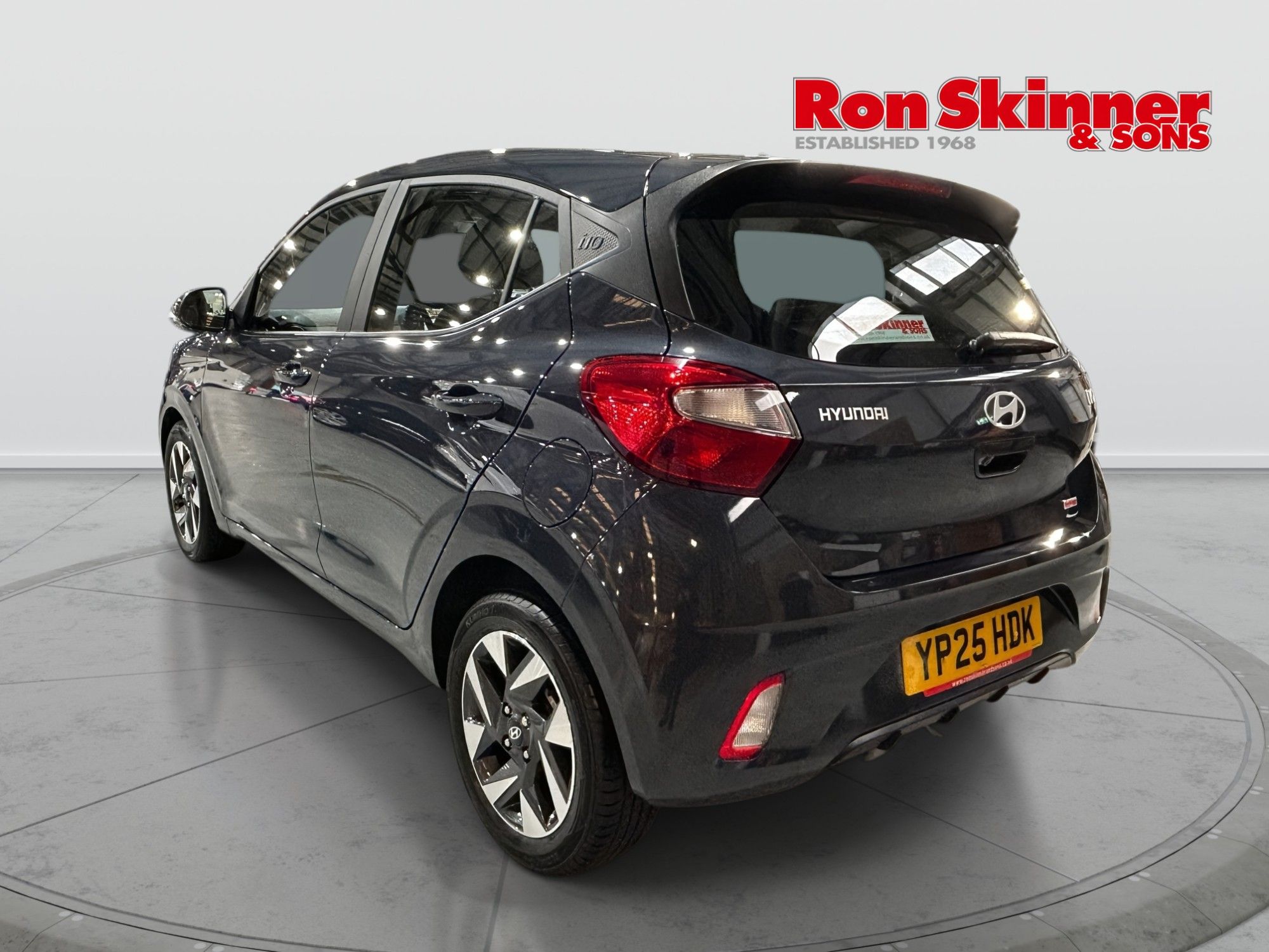 2025 Hyundai i10 — image 3