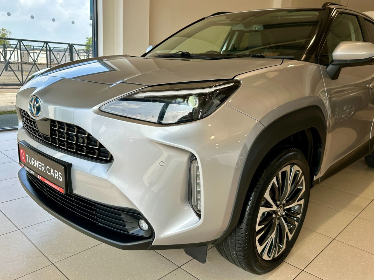 2023 TOYOTA YARIS CROSS 1.5 VVT-h Excel SUV 5dr Petrol Hybrid E-CVT Euro 6 (s/s) (116 ps) - vehicle photo 12 for sale on PureCar