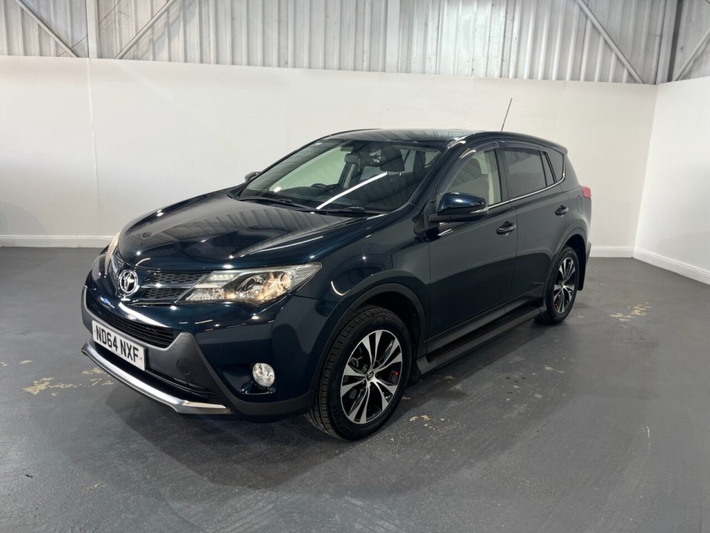 2015 Toyota RAV4 — image 3