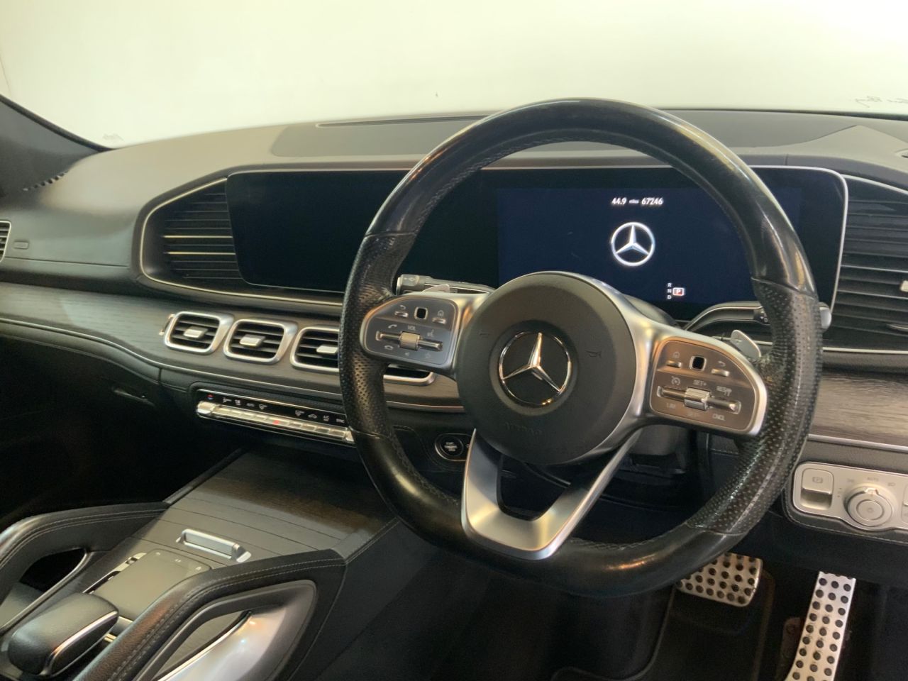 2020 MERCEDES GLE 2.0 GLE300d AMG Line SUV 5dr Diesel G-Tronic 4MATIC Euro 6 (s/s) (245 ps) - vehicle photo 23 for sale on PureCar