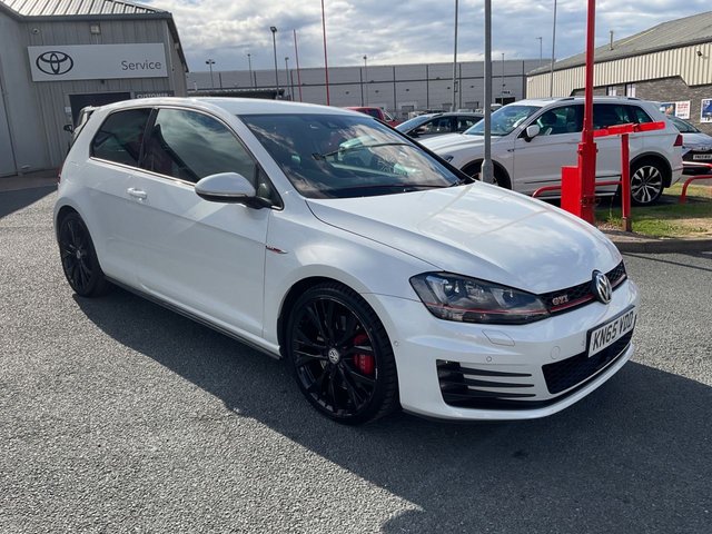 2015 Volkswagen GOLF