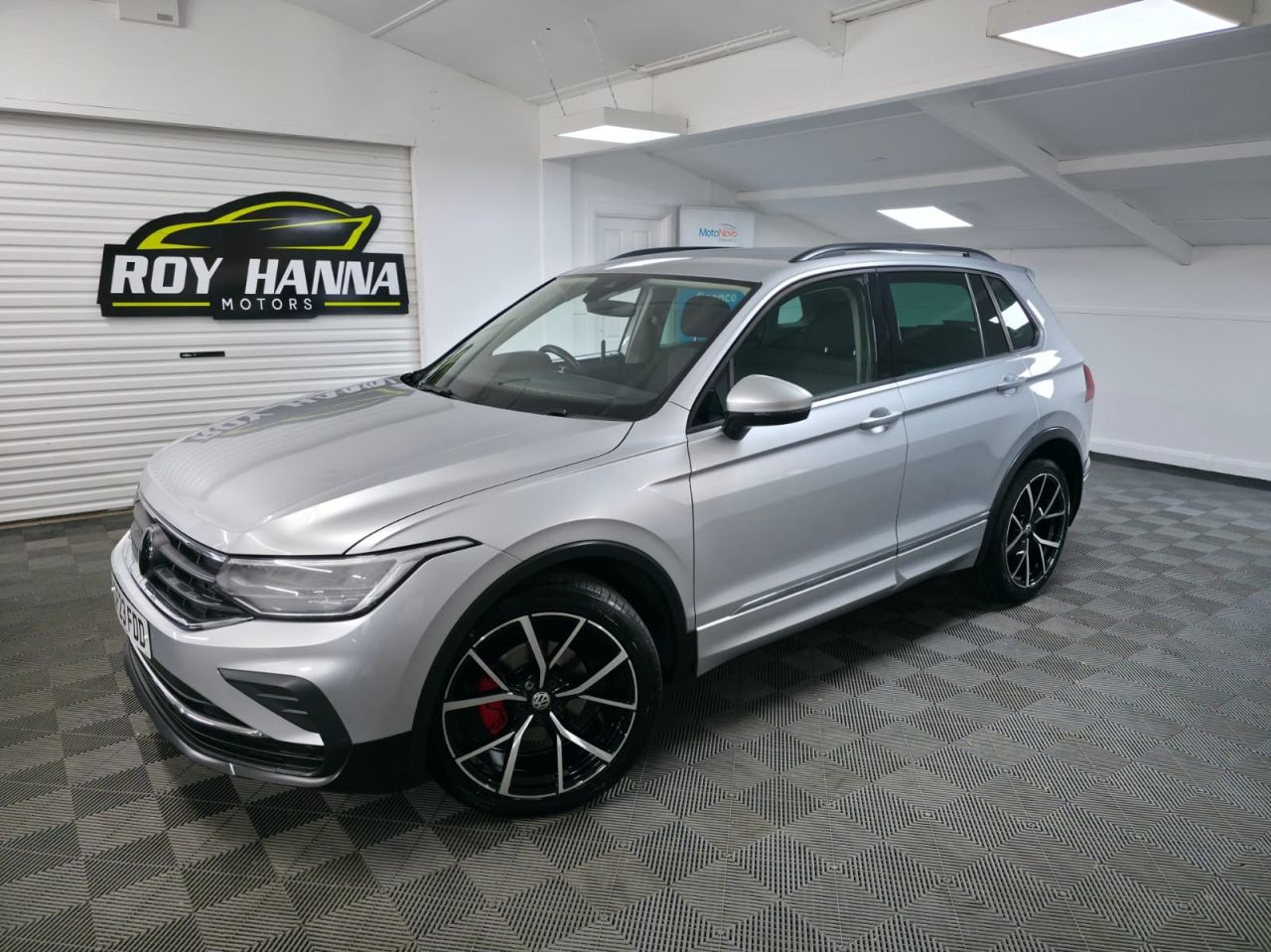 2023 VOLKSWAGEN TIGUAN 1.5 TSI Life SUV 5dr Petrol DSG Euro 6 (s/s) (150 ps) 1 Owner from new ! - vehicle photo 3 for sale on PureCar