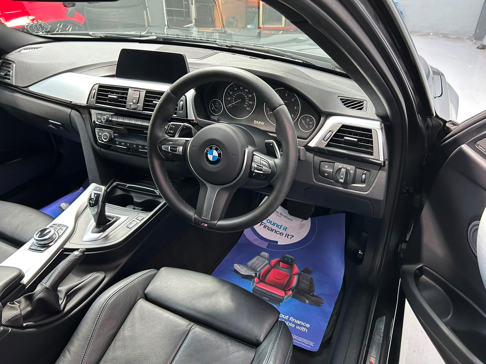 2018 BMW 3 SERIES 2.0 320d M Sport Shadow Edition Touring Auto Euro 6 (s/s) 5dr - vehicle photo 19 for sale on PureCar