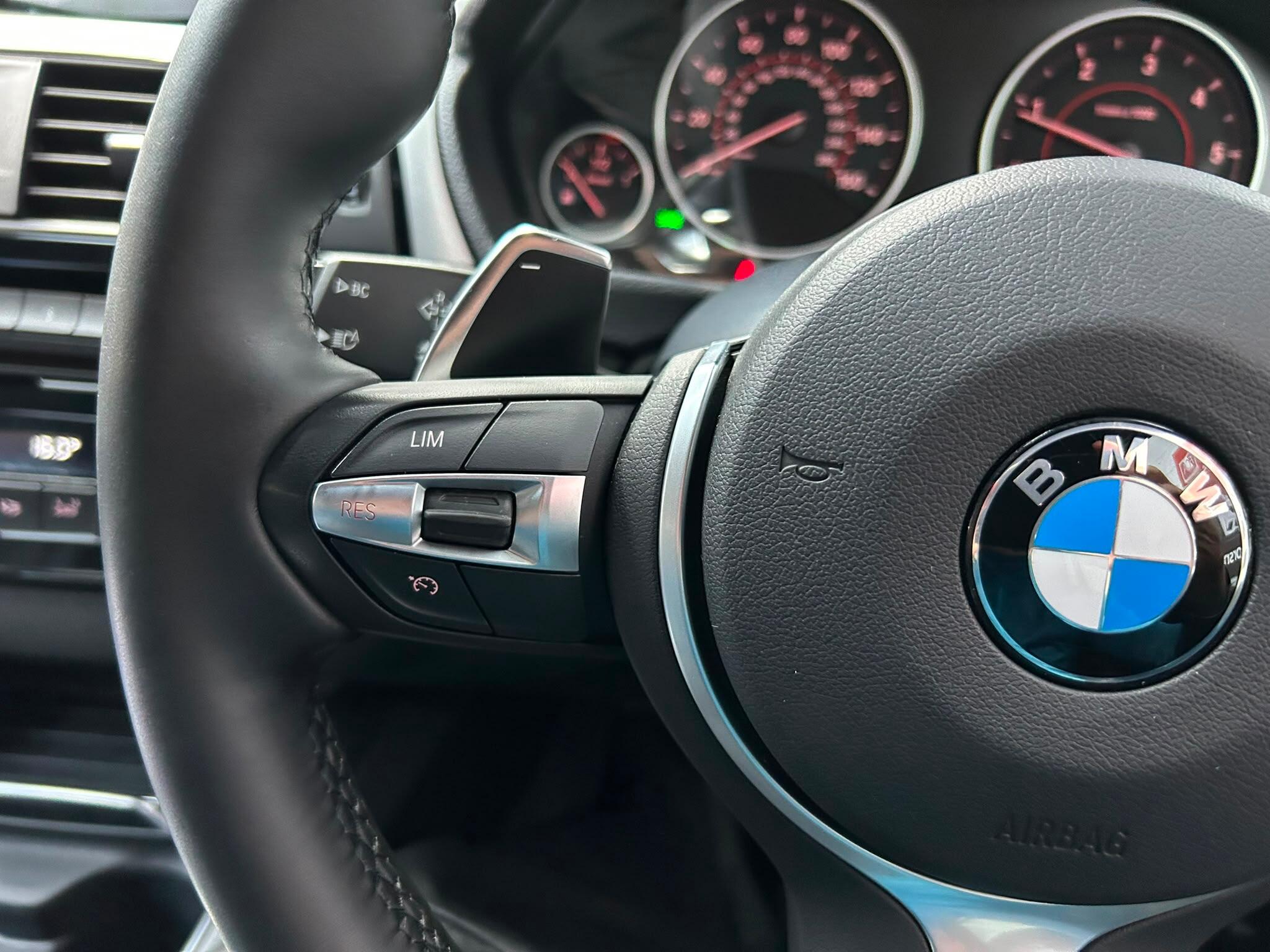 2018 BMW 3 SERIES 2.0 320d M Sport Shadow Edition Touring Auto Euro 6 (s/s) 5dr - vehicle photo 35 for sale on PureCar