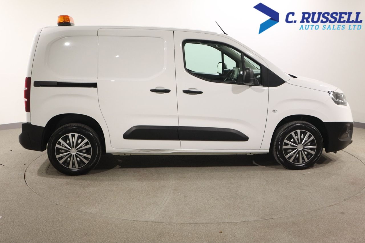 2022 TOYOTA PROACE CITY 1.5 BlueHDi Active Short Panel Van 5dr Diesel Manual SWB Euro 6 (s/s) (100 - vehicle photo 7 for sale on PureCar