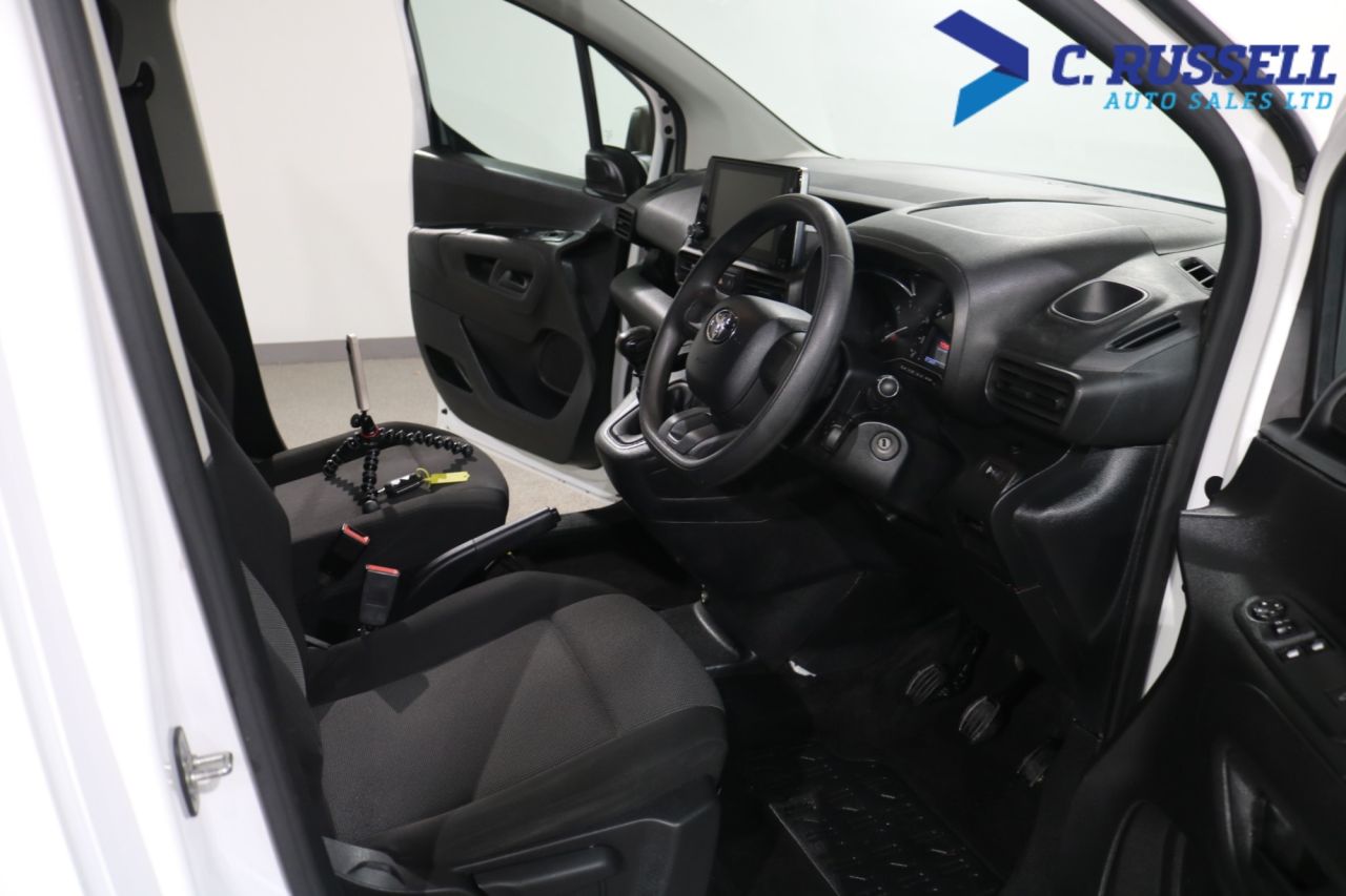 2022 TOYOTA PROACE CITY 1.5 BlueHDi Active Short Panel Van 5dr Diesel Manual SWB Euro 6 (s/s) (100 - vehicle photo 23 for sale on PureCar