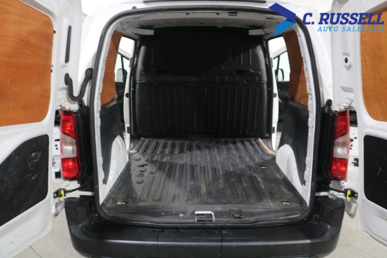 2022 TOYOTA PROACE CITY 1.5 BlueHDi Active Short Panel Van 5dr Diesel Manual SWB Euro 6 (s/s) (100 - vehicle photo 27 for sale on PureCar