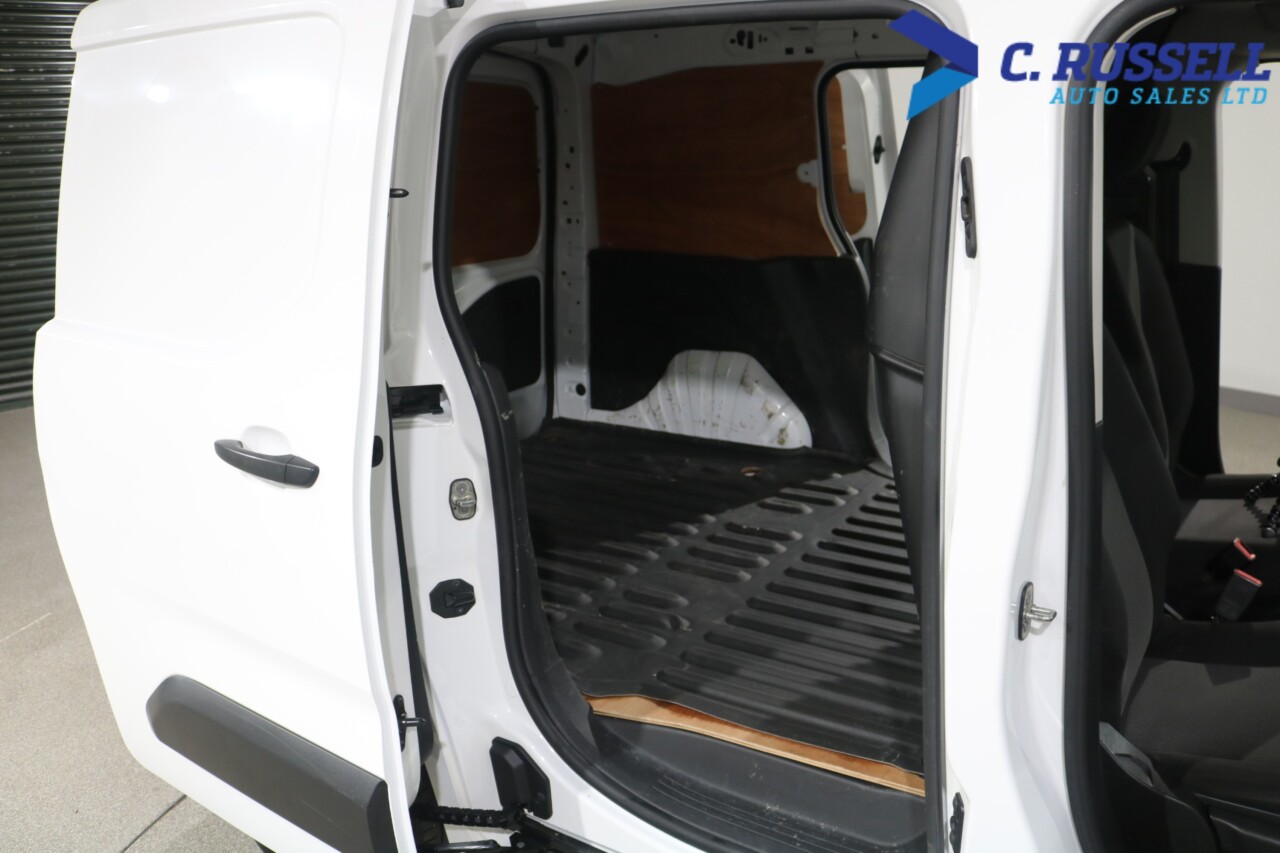 2022 TOYOTA PROACE CITY 1.5 BlueHDi Active Short Panel Van 5dr Diesel Manual SWB Euro 6 (s/s) (100 - vehicle photo 26 for sale on PureCar