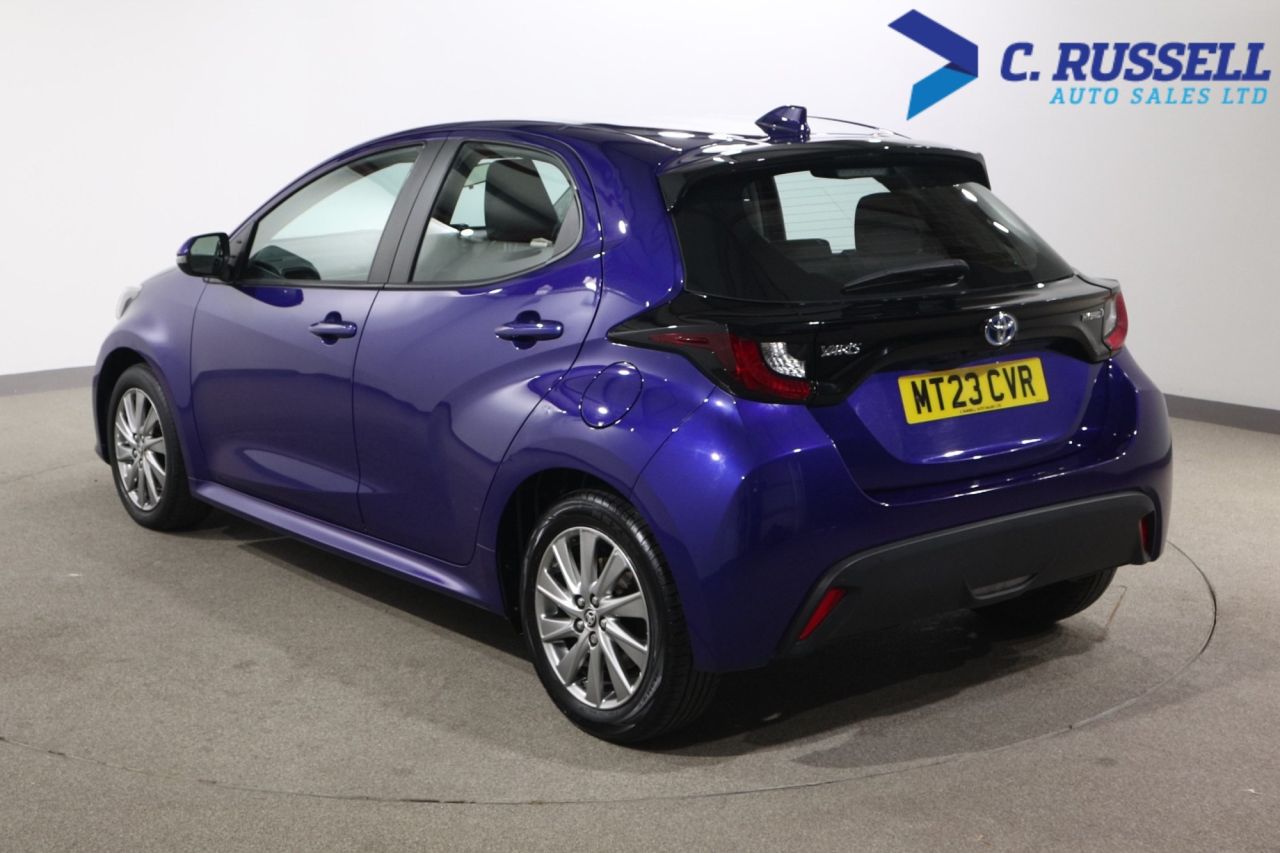 2023 TOYOTA YARIS 1.5 VVT-h Icon Hatchback 5dr Petrol Hybrid E-CVT Euro 6 (s/s) (116 ps) - vehicle photo 13 for sale on PureCar