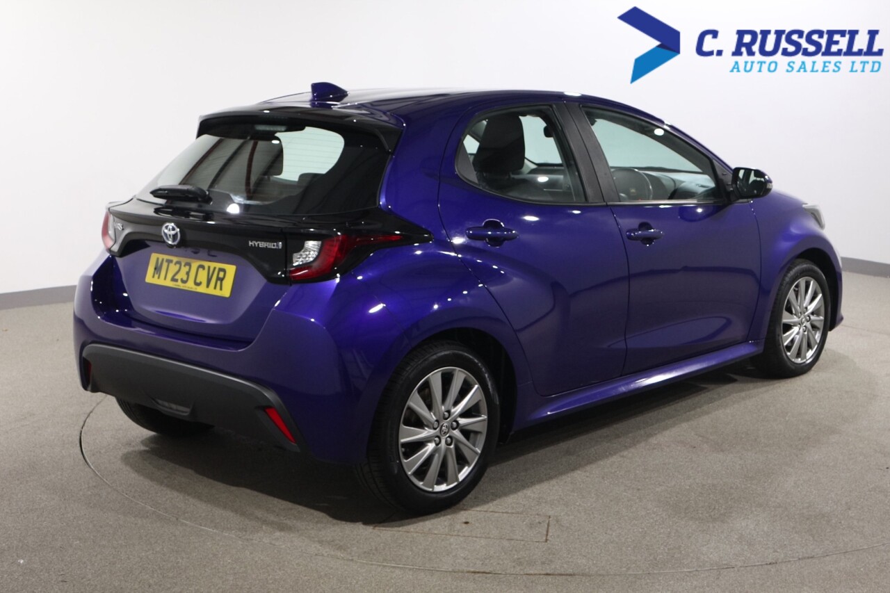 2023 TOYOTA YARIS 1.5 VVT-h Icon Hatchback 5dr Petrol Hybrid E-CVT Euro 6 (s/s) (116 ps) - vehicle photo 10 for sale on PureCar