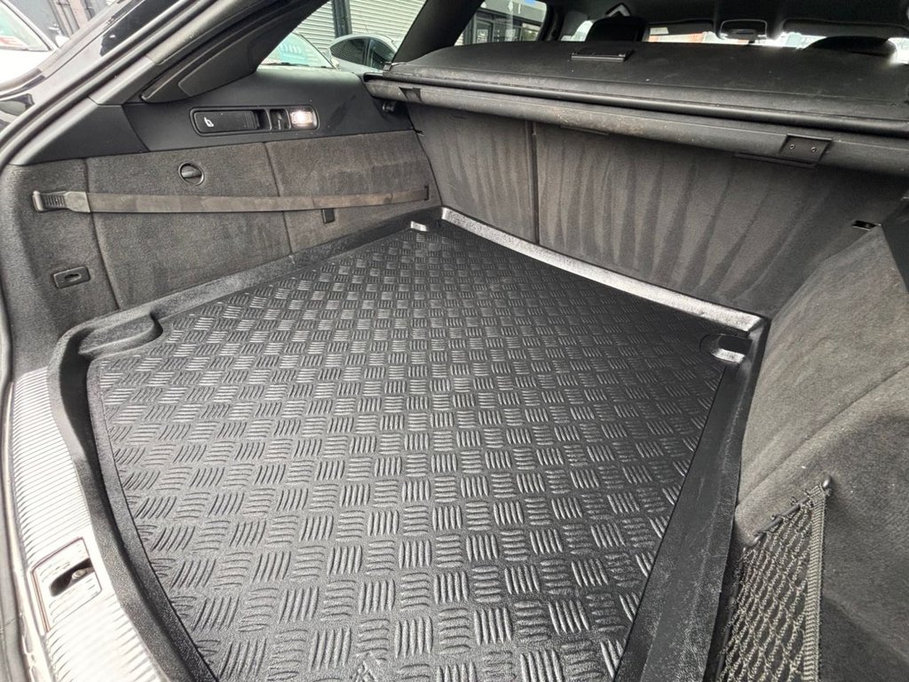 2016 Audi A6 Avant — image 32