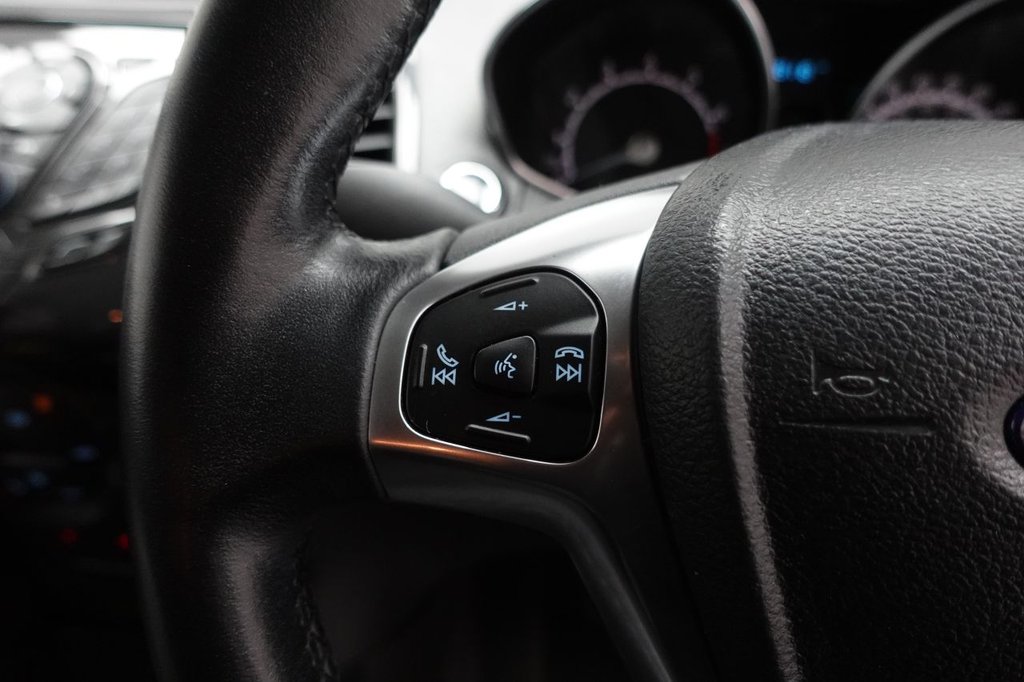 2016 Ford EcoSport — image 19