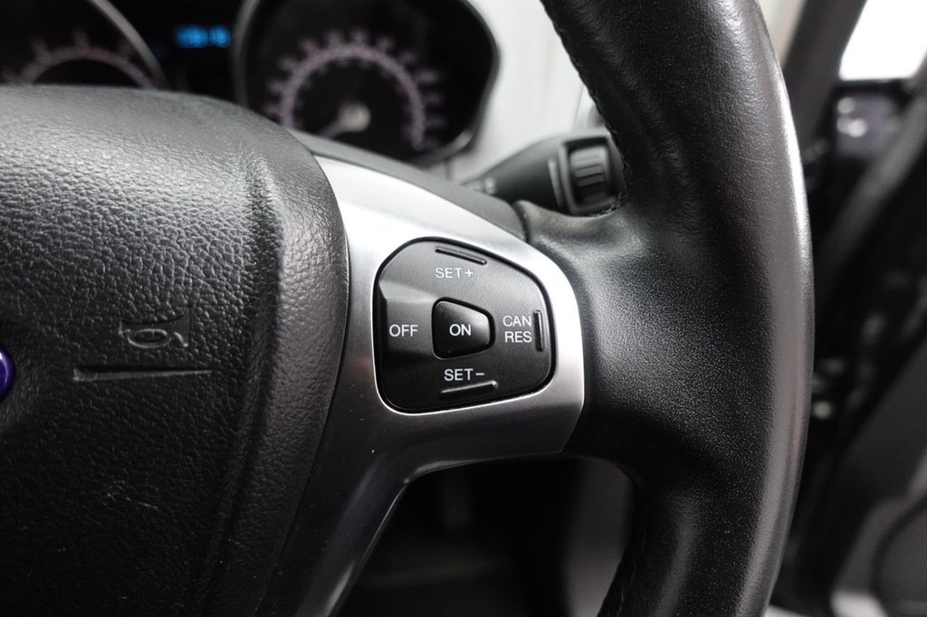 2016 Ford EcoSport — image 20