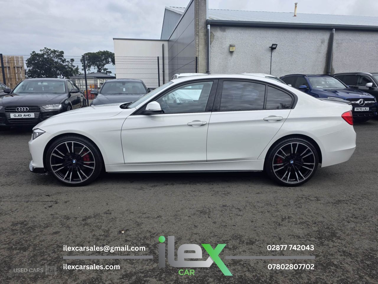 2014 BMW 3 SERIES 2.0 318d Sport Saloon 4dr Diesel Manual Euro 5 (s/s) (143 ps) - vehicle photo 4 for sale on PureCar